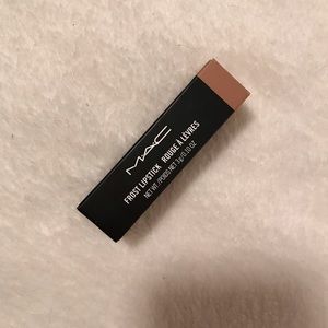 Mac Lipstick in Gel